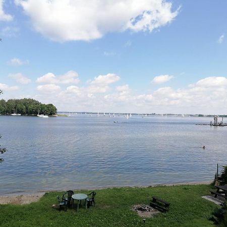 Apartamenty Nad Jeziorem ,,Odpocznij" Ридзево Екстер'єр фото