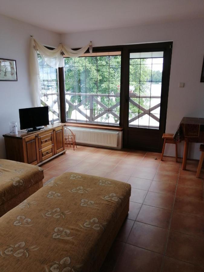 Apartamenty Nad Jeziorem ,,Odpocznij" Ридзево Екстер'єр фото