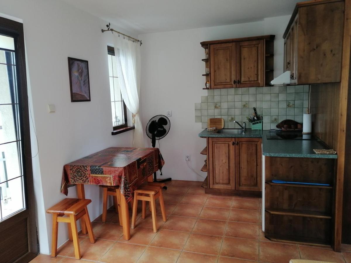 Apartamenty Nad Jeziorem ,,Odpocznij" Ридзево Екстер'єр фото