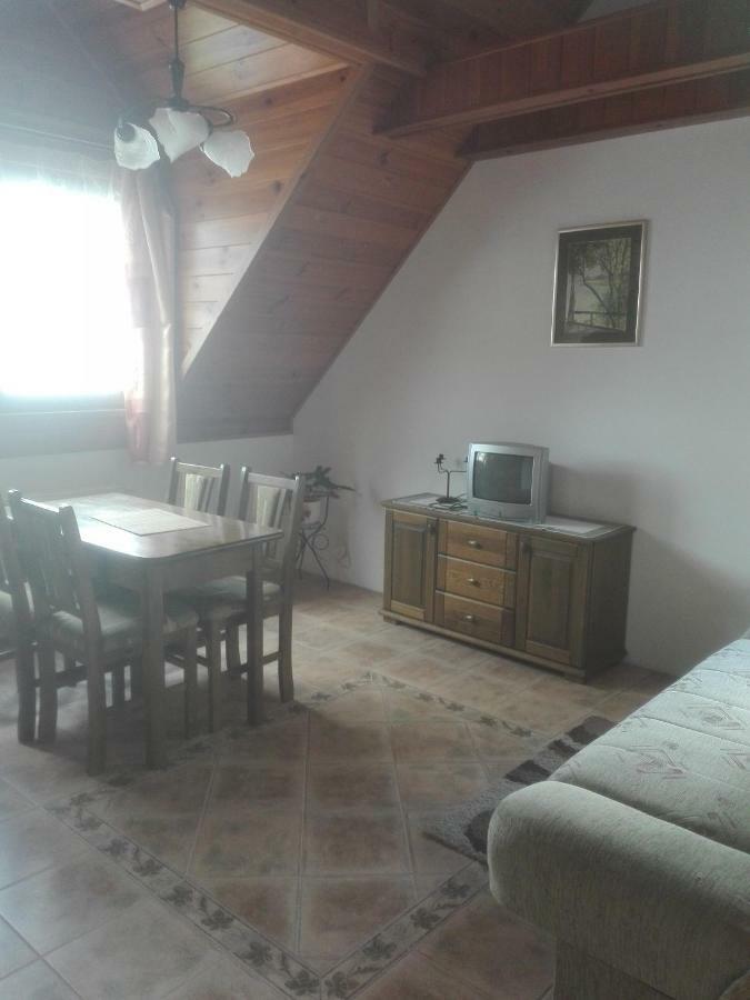 Apartamenty Nad Jeziorem ,,Odpocznij" Ридзево Екстер'єр фото